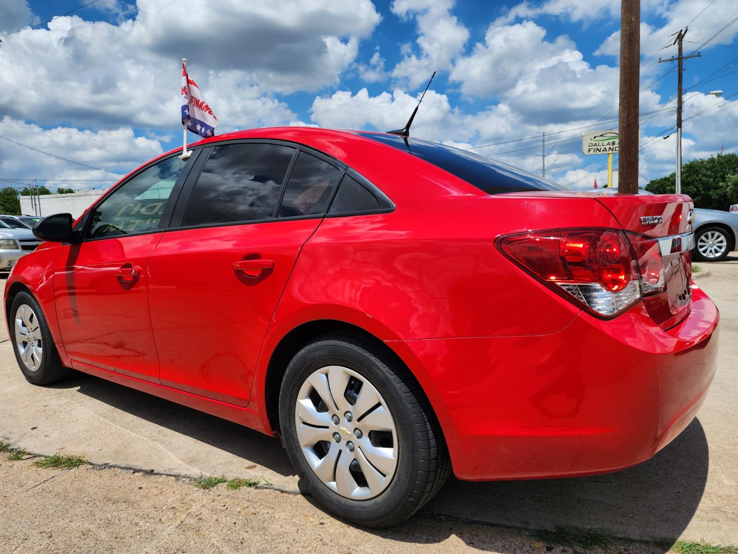 2014 RED Chevrolet Cruze LS (1G1PA5SH2E7) with an 1.8L L4 DOHC 16V FFV engine, 6-Speed Automatic transmission, located at 2660 S.Garland Avenue, Garland, TX, 75041, (469) 298-3118, 32.885551, -96.655602 - Welcome to DallasAutos4Less, one of the Premier BUY HERE PAY HERE Dealers in the North Dallas Area. We specialize in financing to people with NO CREDIT or BAD CREDIT. We need proof of income, proof of residence, and a ID. Come buy your new car from us today!! This is a very well cared for 2014 CH - Photo#5